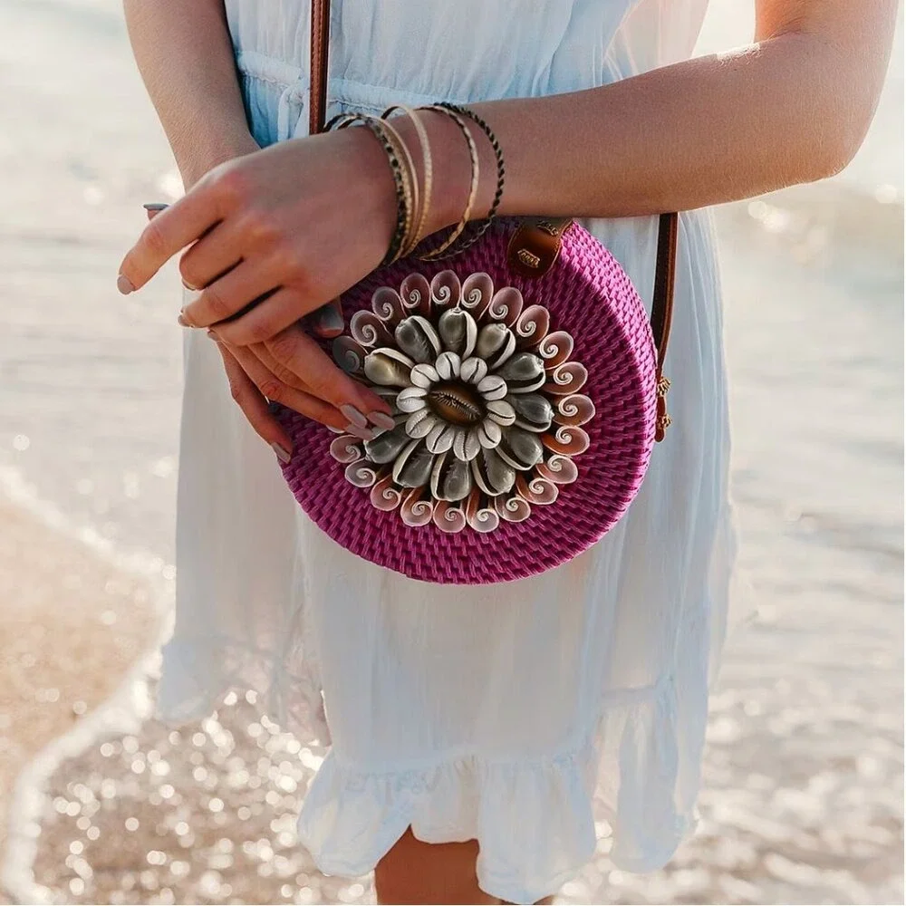 Pink Round Rattan Crossbody Bag‎ Seashell Floral Woven Boho Beach Purse Handbag